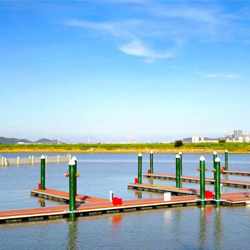 Floating dock
